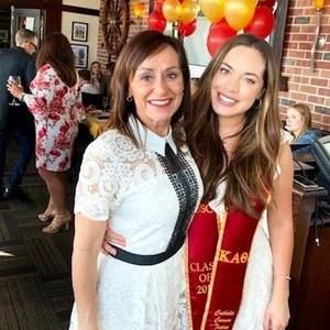 Meet your Posher, Roxanne